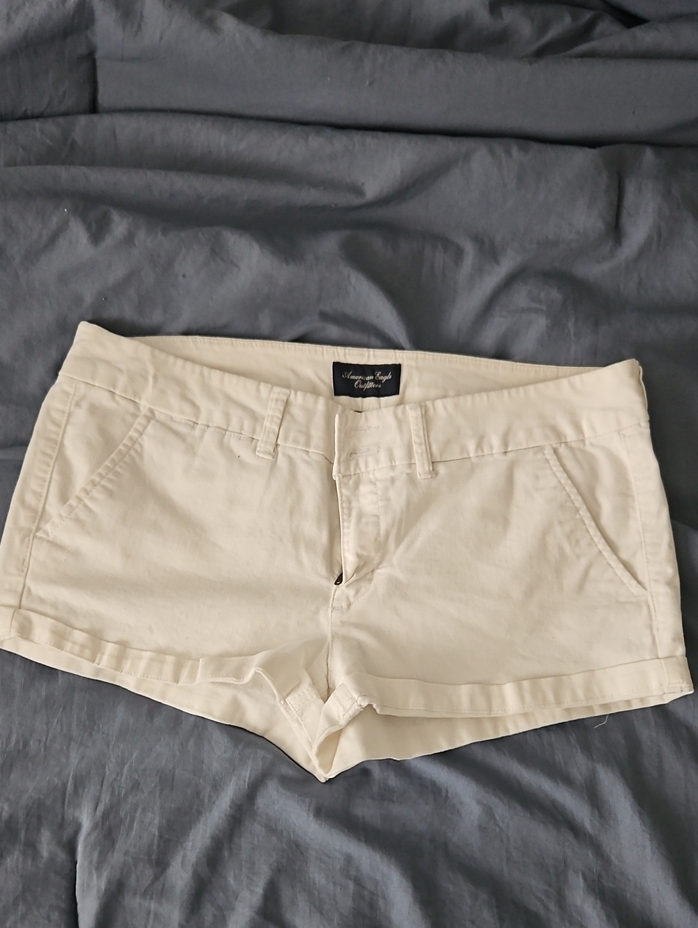 American Eagle Outfitters Cream Low-Rise Chino Shorts